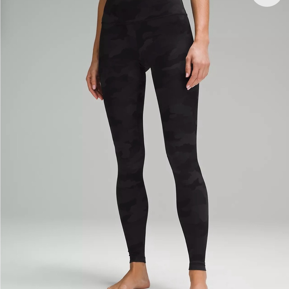 Lululemon Athletica Black Camouflage Leggings Size 6